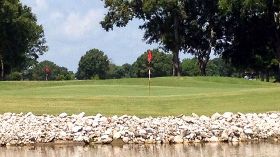 Les Vieux Chenes GC