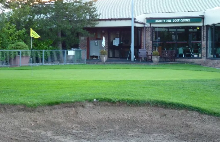 Knotty Hill GC: Clubhouse & practice area