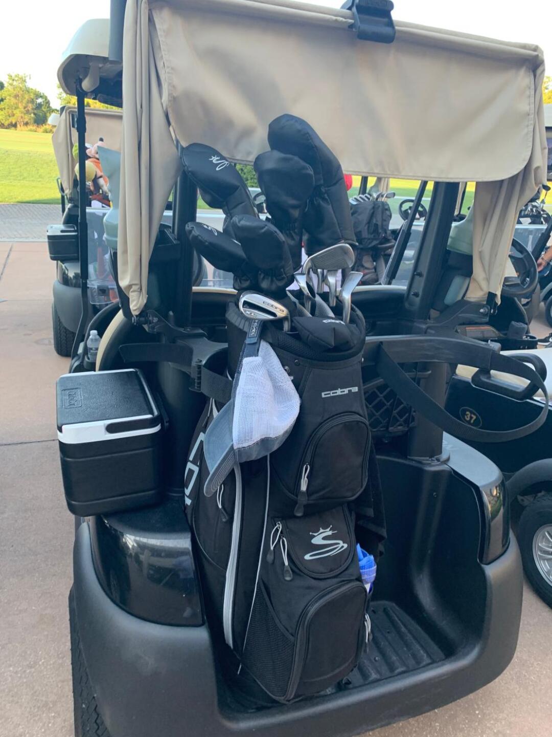 Bag already on the cart at my arrival (Photo submitted by Bigrich9 on 07/20/2019)