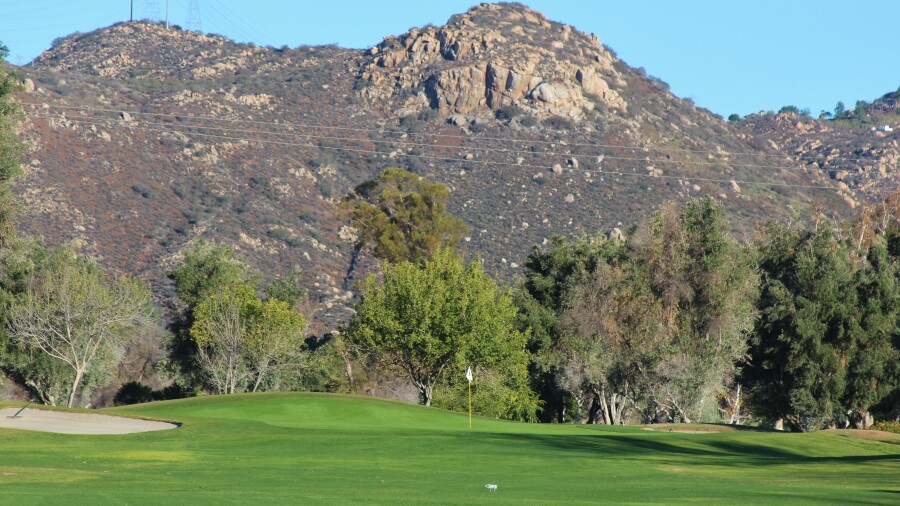Willow Glen course at Sycuan Golf Resort - hole 16