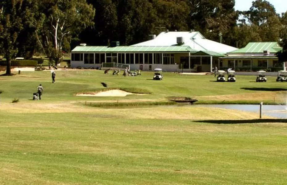 Hill View GC: Clubhouse