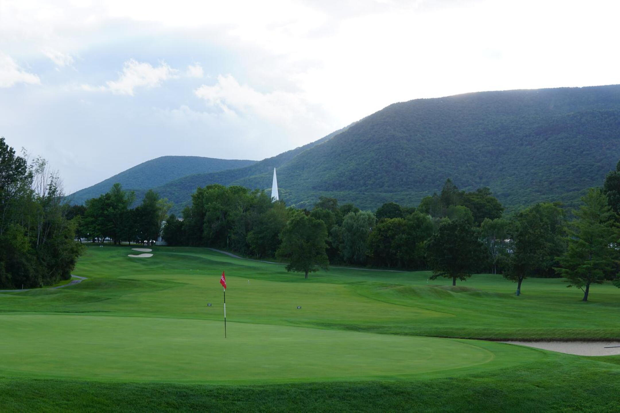 10th, par-4, 355. The spire of the First Congregational Church of Manchester is struck by late-afternoon rays of sunlight. (Photo submitted by AptlyLinked on 08/30/2022)