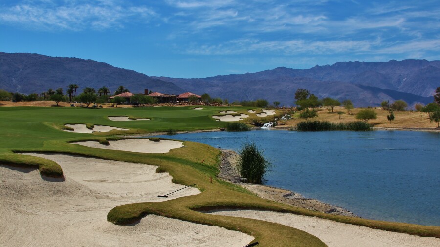 Rams Hill golf course - 18th hole