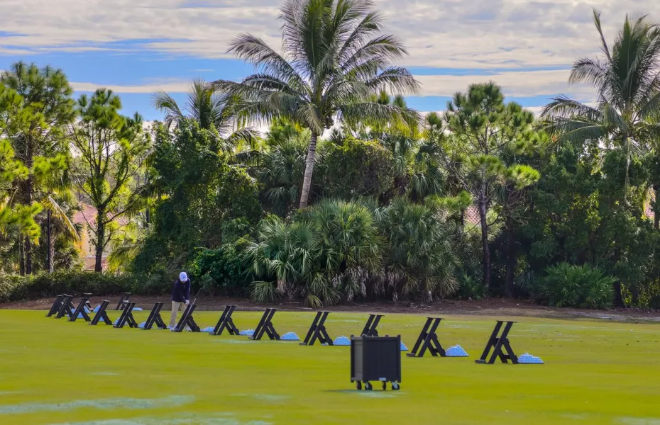 The Plantation GCC: Driving range