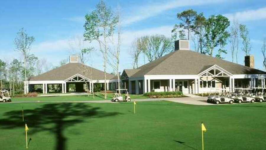 Eagle Pointe GC: putting green