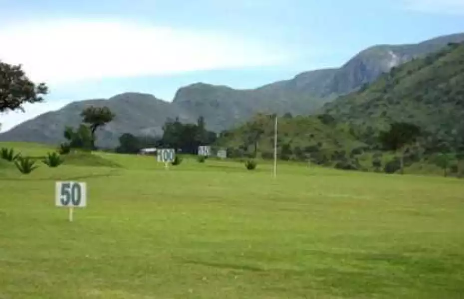 Domaine De Petpenoun GC: Driving range