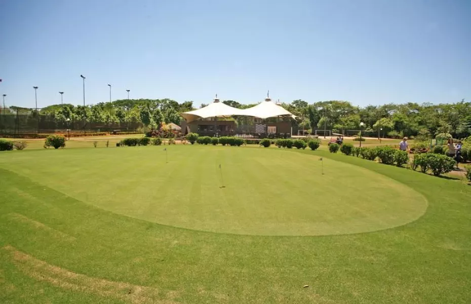 Royal Golf Residence Society: Practice area