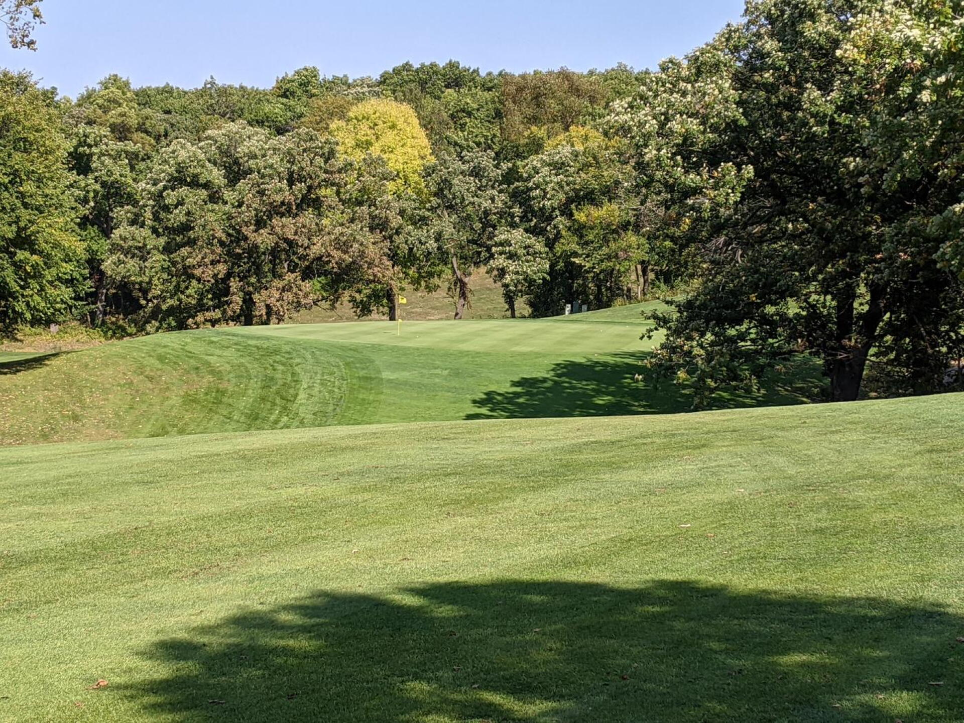 The approach to #4 (Photo submitted by GolferJake78 on 09/26/2020)
