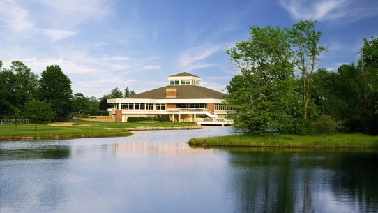 Cantigny Golf - clubhouse