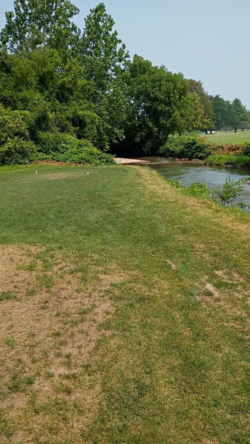 Hole 13 (Photo submitted by EpFj9b7KBoc9m9RXgZU9 on 08/13/2025)