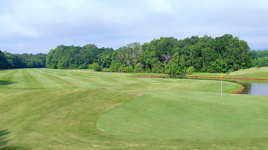 River at Hampton Cove GC: #10