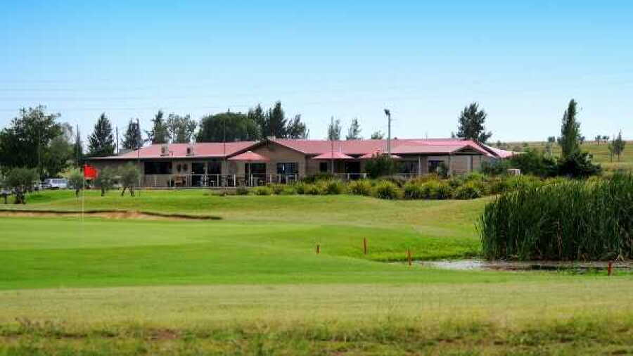 Longyard GC: Clubhouse