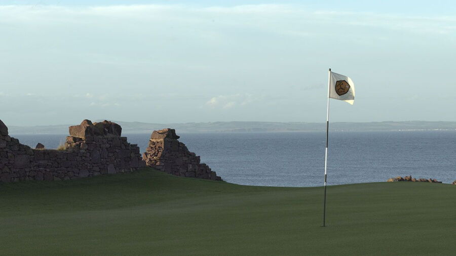 Renaissance Club: #3