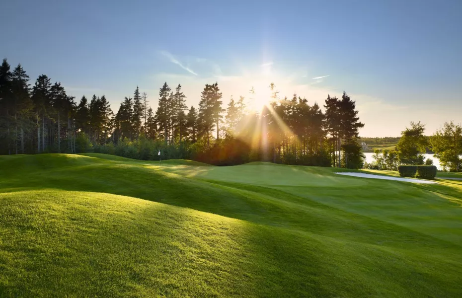 Mill River GC: 3rd green