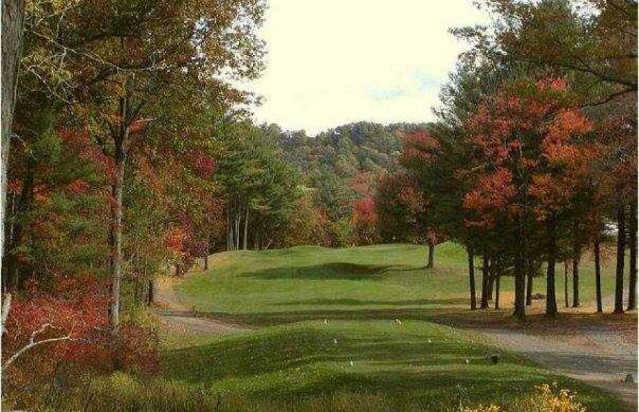 Hawk's Landing Country Club in Southington, Connecticut, USA GolfPass