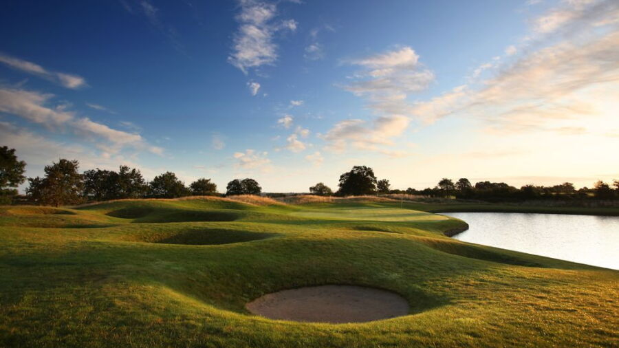 5th at The Oxfordshire Golf Club