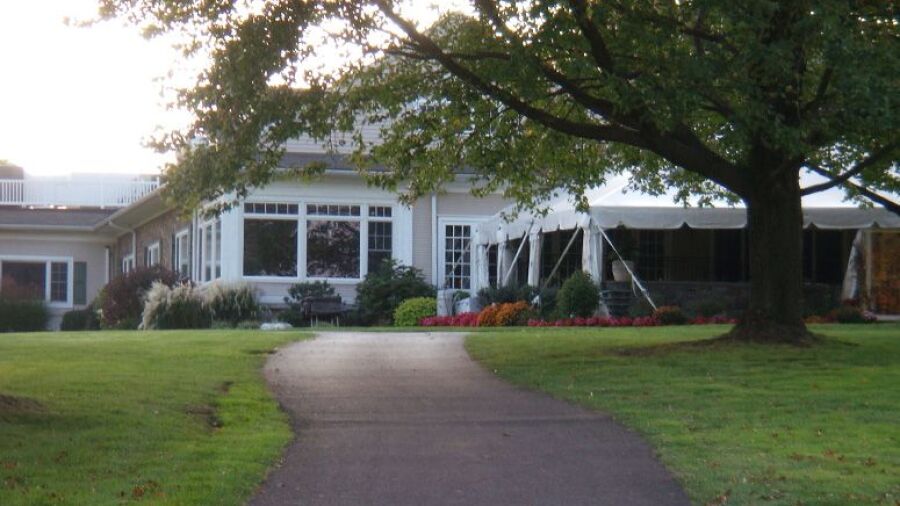 Brookside CC: Clubhouse