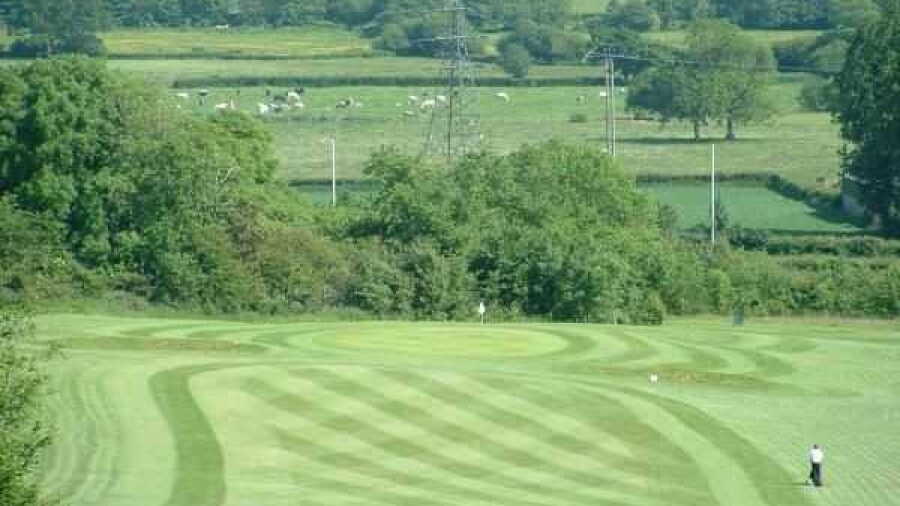 Coed-y-Mwstwr Golf Club: #9