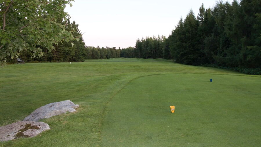 Club Sports Belvedere: #14