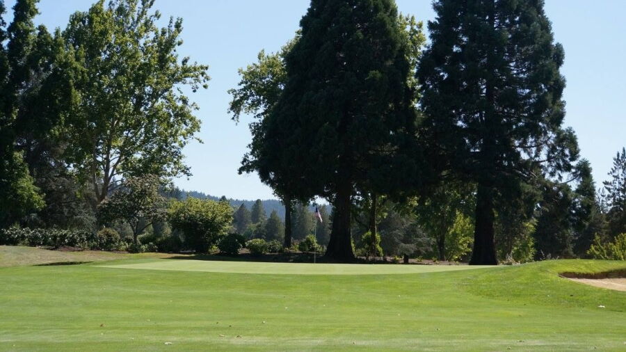 Illahe Hills CC: #12