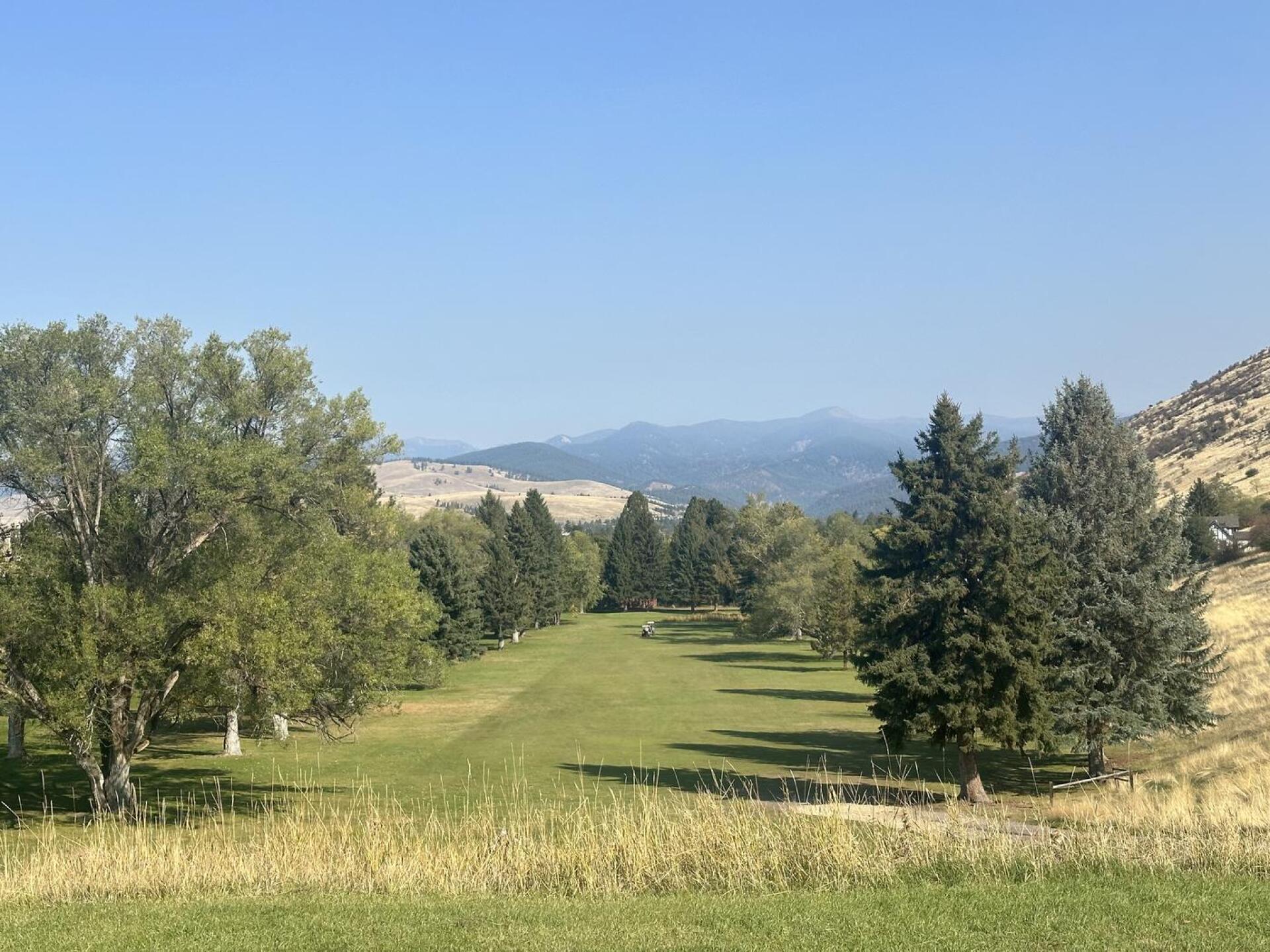 Hole 3 from the silver/maroon tee (Photo submitted by MxxEiEjckG5nFwUDTVer on 10/07/2024)