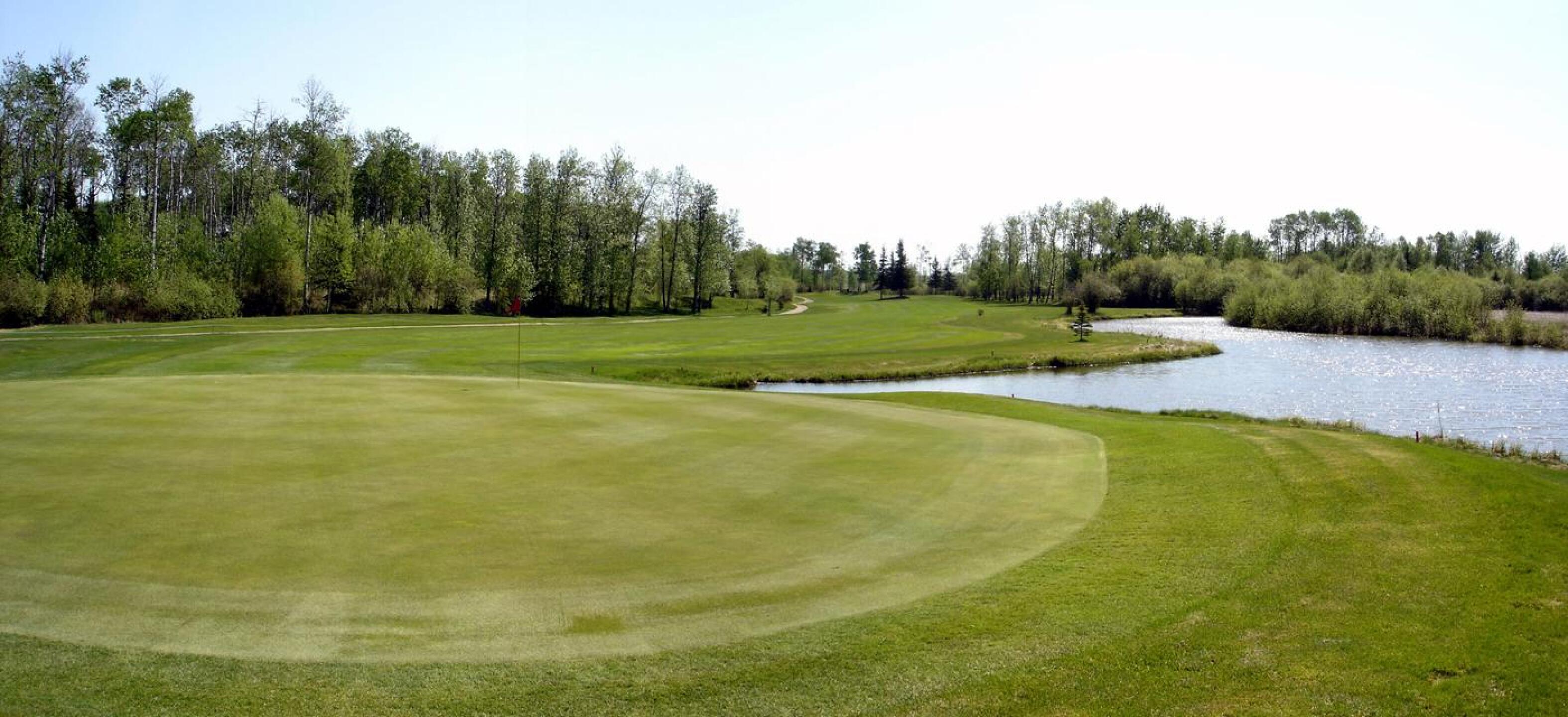 Grand Centre G&CC, Hole 4, Par 4, 426 yds (Photo submitted by DYakimec on 03/19/2016)