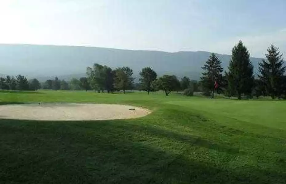 Creek at Shenvalee GC: #9