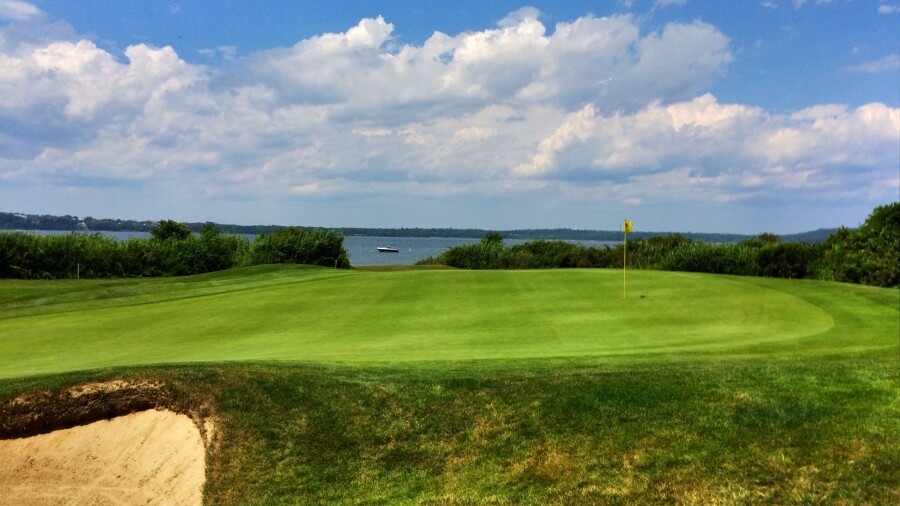 Montaup Country Club golf course - no. 11