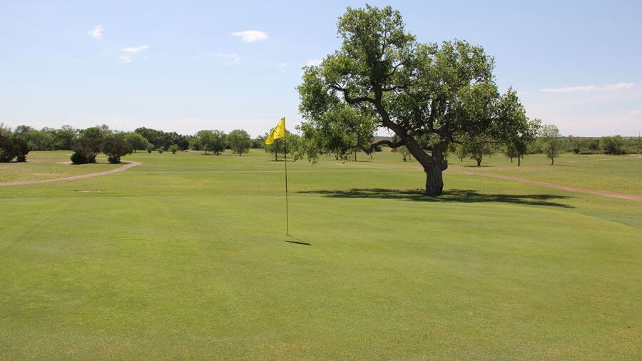 Roaring Springs Ranch Club
