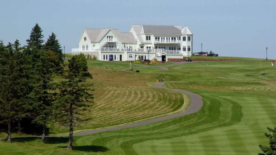 Glasgow Hills: Clubhouse