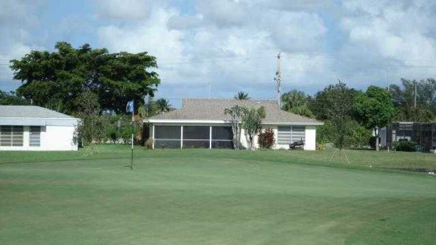 East at Woodlands CC: #4