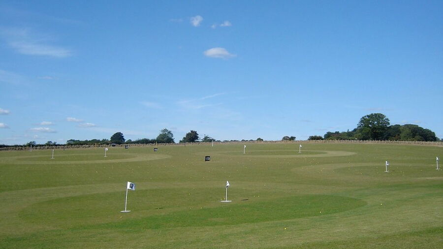Stowmarket Golf Centre: Practice area