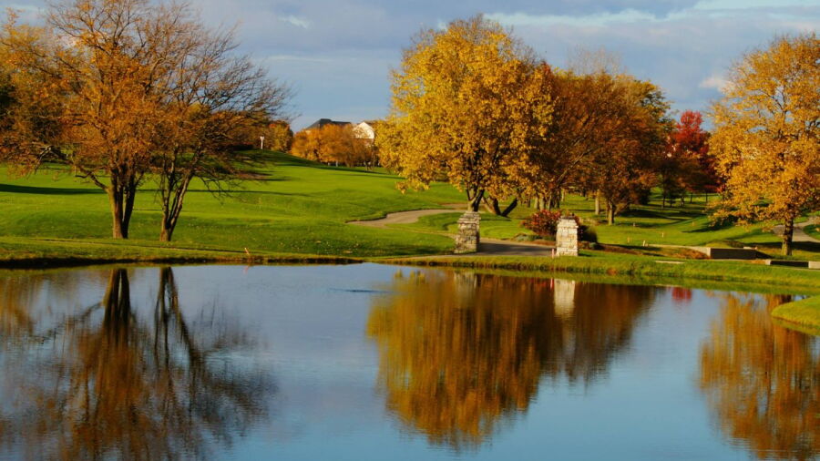 Four Bridges CC