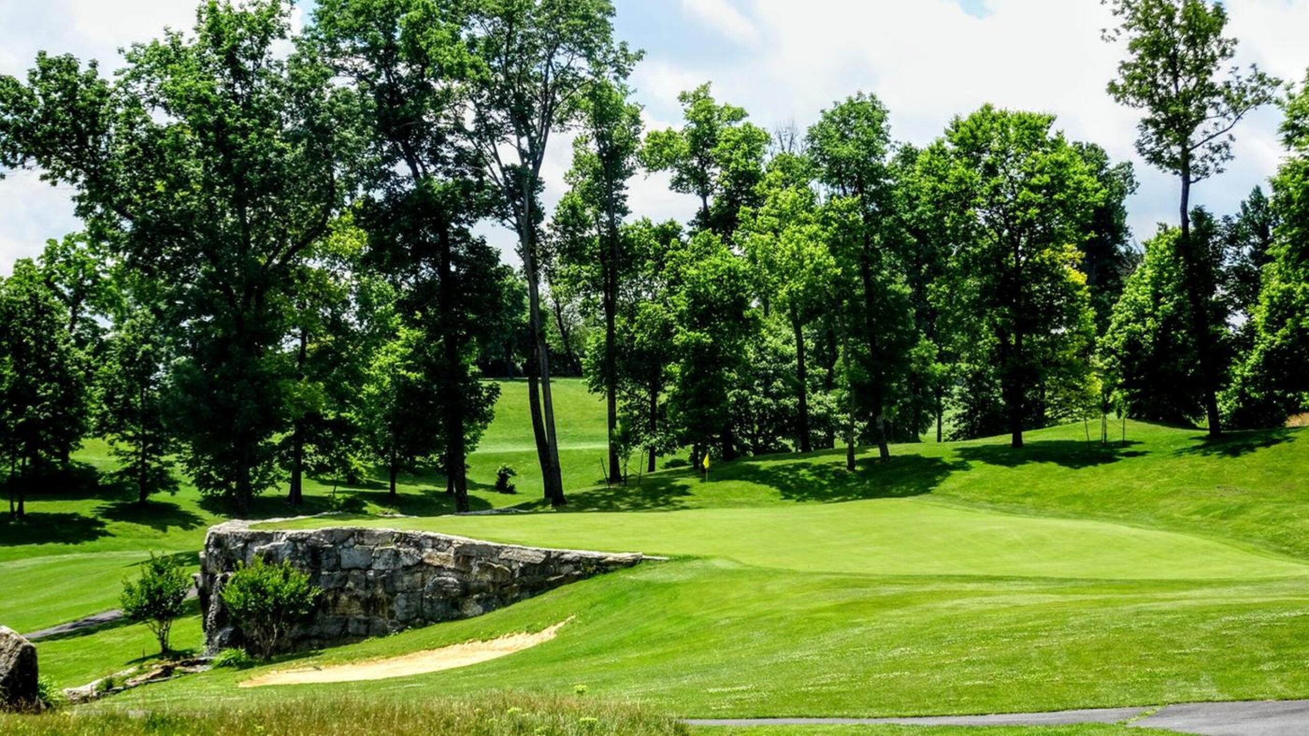 The par-3 13th on the Boulder course. (Photo submitted by Back9Ben on 07/05/2020)