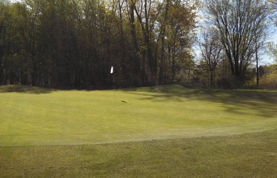 Deerwood Golf Course Fawn Course in North Tonawanda, New York, USA