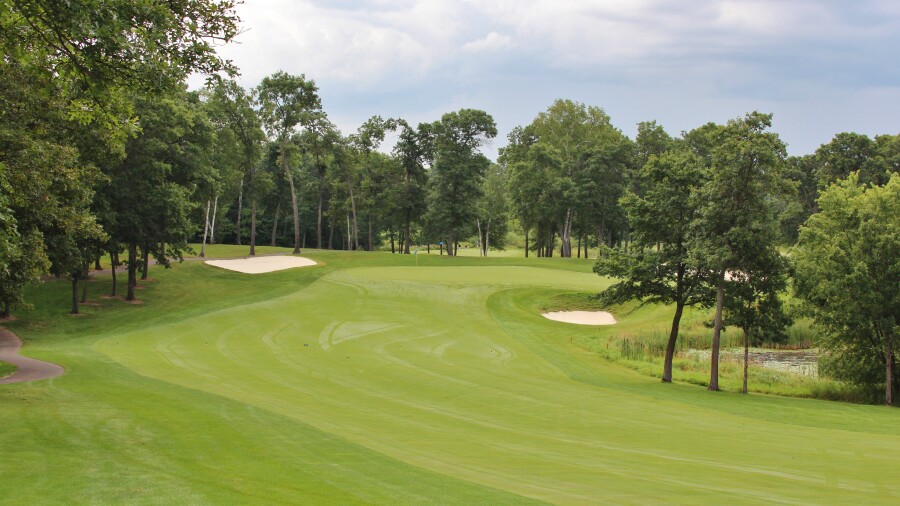 The Classic at Madden's - hole 1