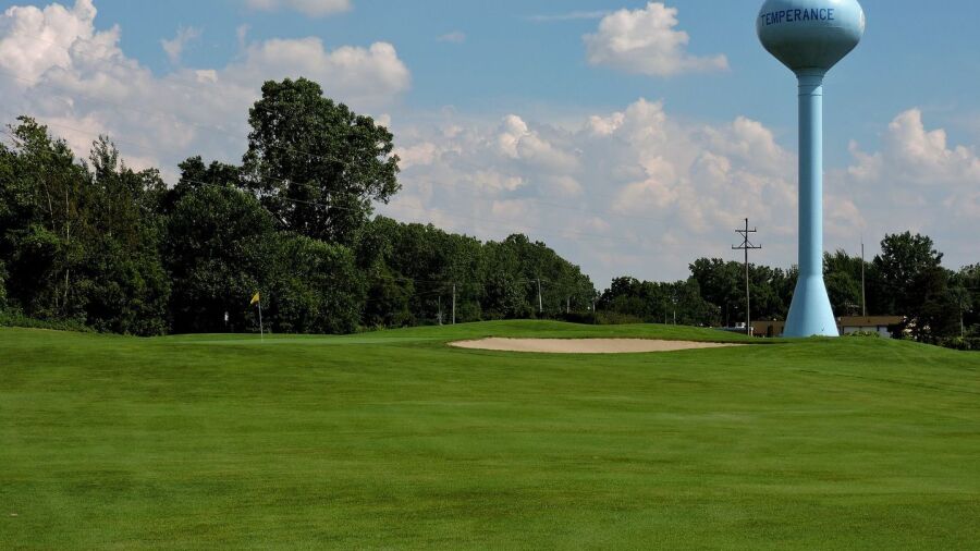 Nine at Giant Oak GC