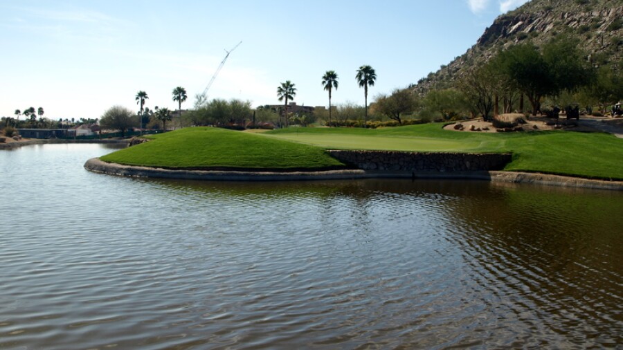 Phoenician - Desert golf course - hole 3