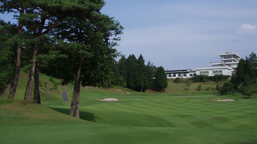 Mitake CC: Clubhouse