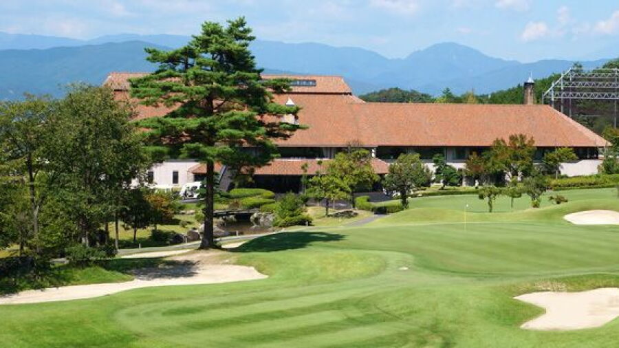 U Green Nakatsugawa GC: Clubhouse