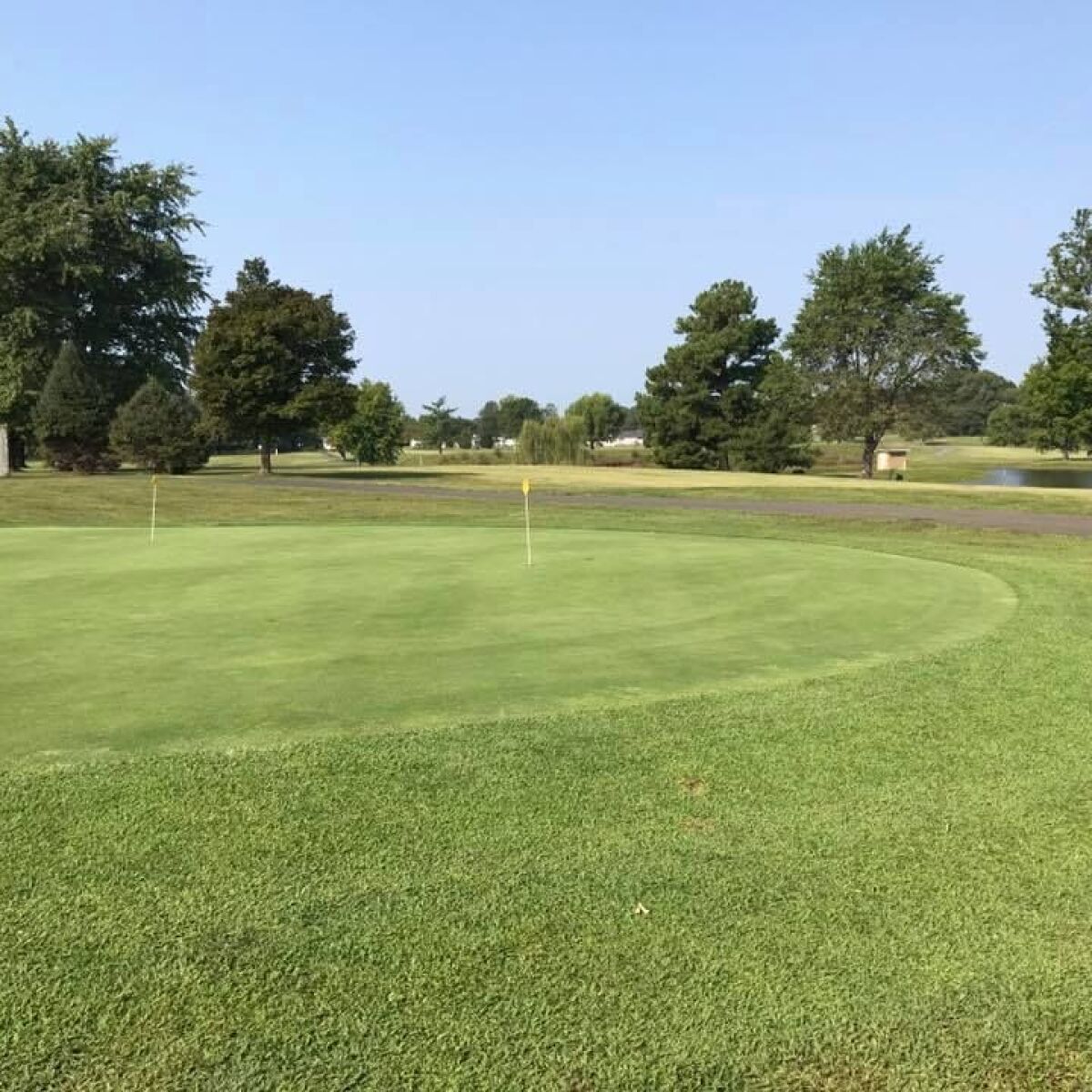 Providence Municipal Golf & Recreation Center in Providence, Kentucky
