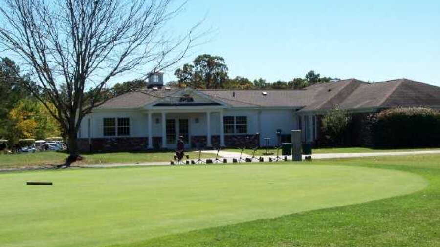 Frances E. Miller Memorial GC: Clubhouse