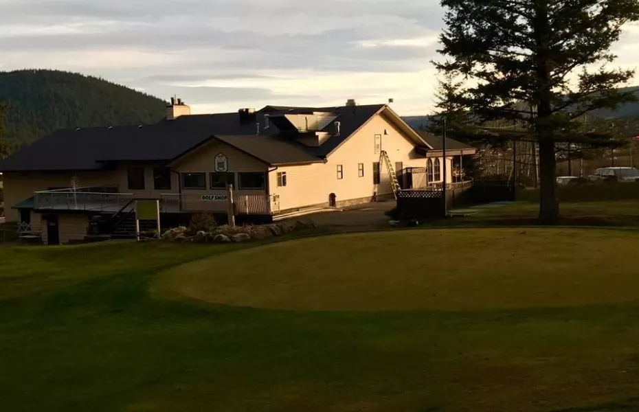 Marmot Ridge GC: Pro shop