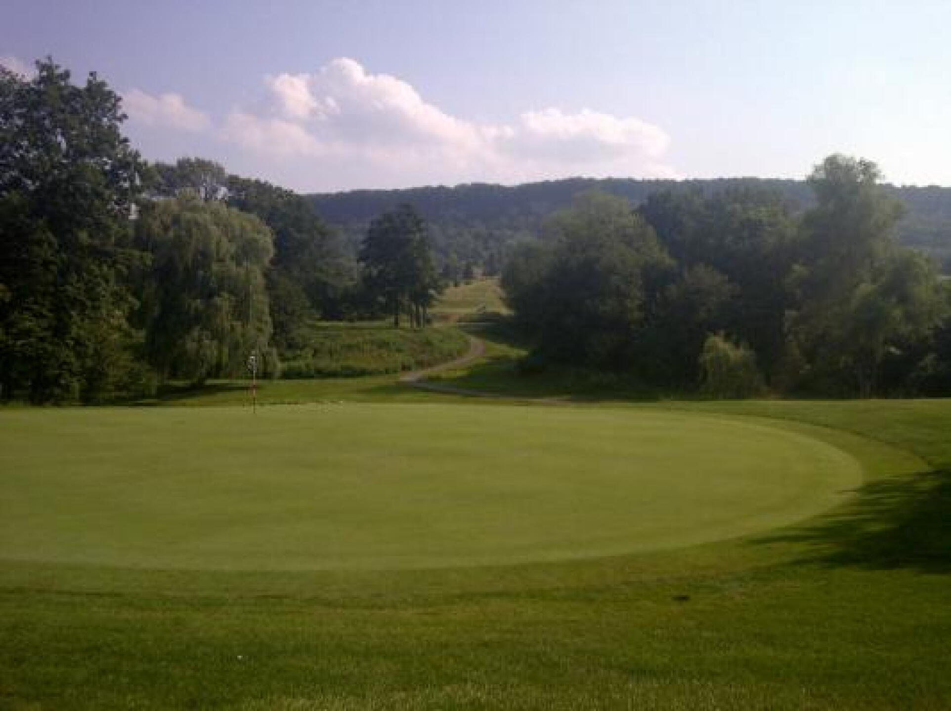 (Photo submitted by GolfGTA on 07/22/2013)