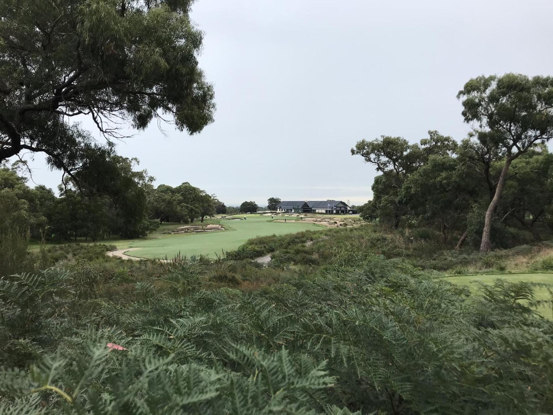 Stunning par 4 18th (Photo submitted by theglasseyegolfer on 05/15/2021)