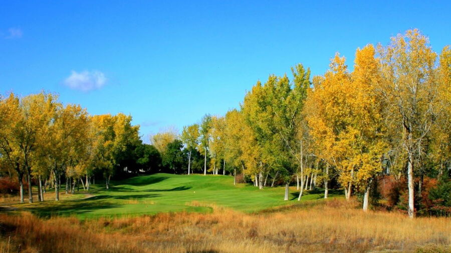 Dakota Dunes CC: #13