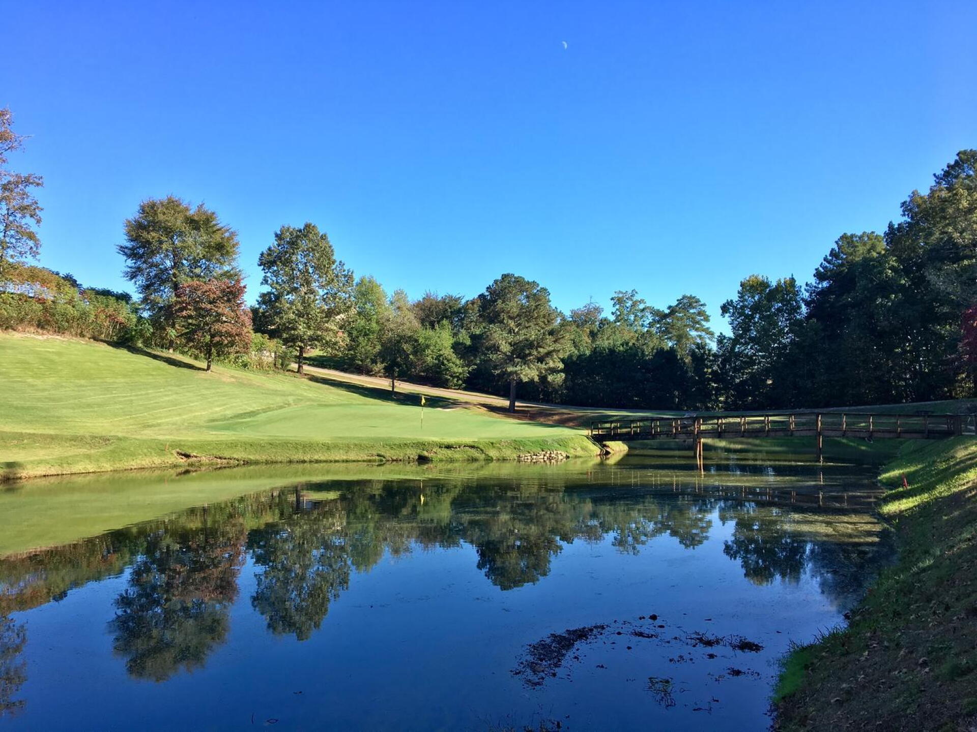 Approach view on par-5 eighth hole (Photo submitted by BrandonWebb on 10/26/2017)
