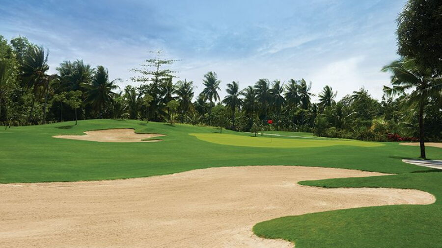 Queen's Island Golf & Village