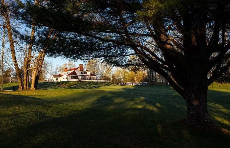 CC of Barre: Clubhouse