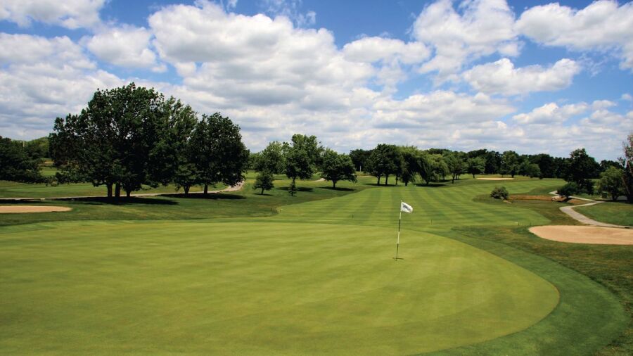 Balmoral Woods CC